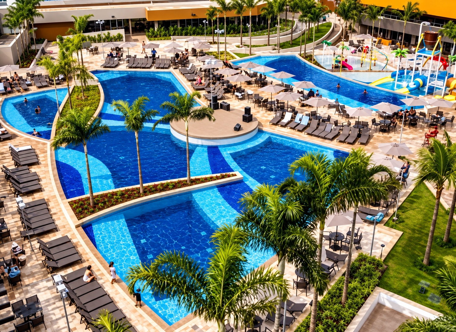 Piscinas do Enjoy Solar das Águas